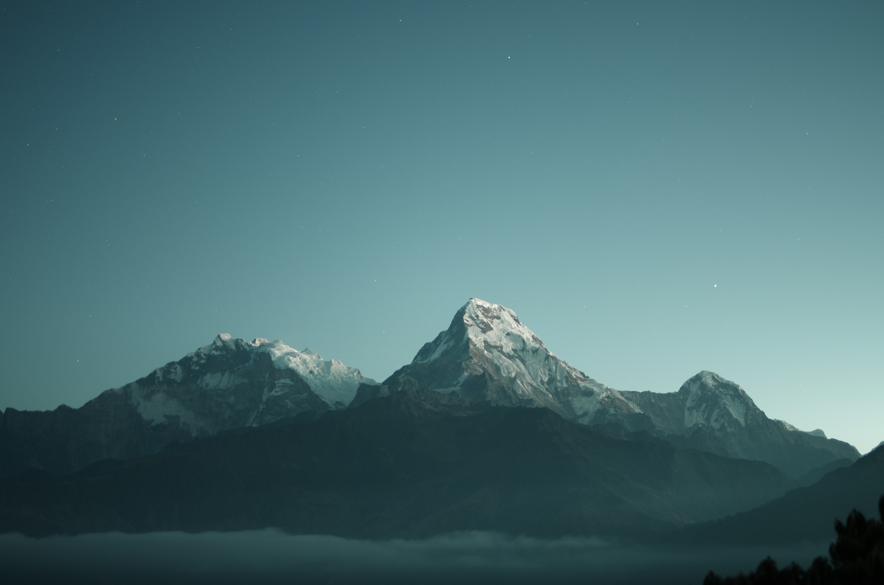 Sternenhimmel über dem Grat